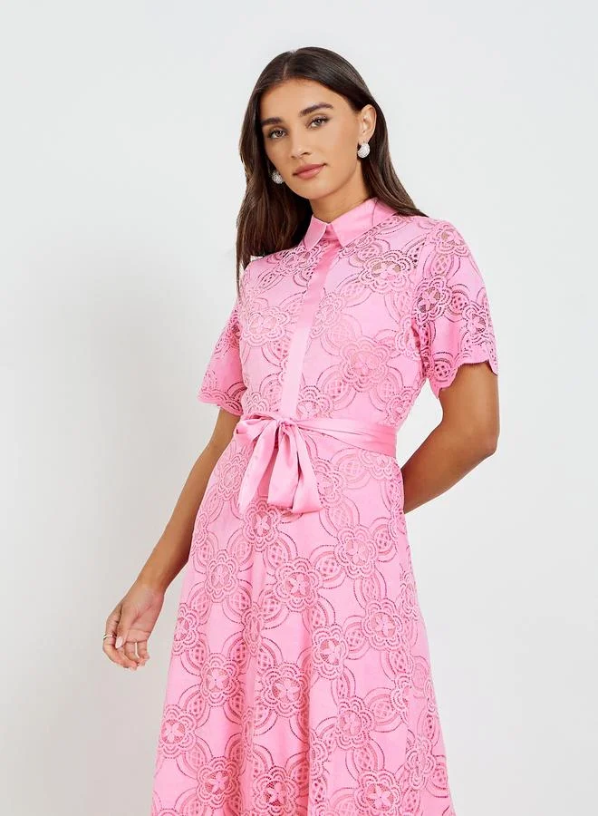 ستايلي فستان طويل بنمط قميص من الدانتيل